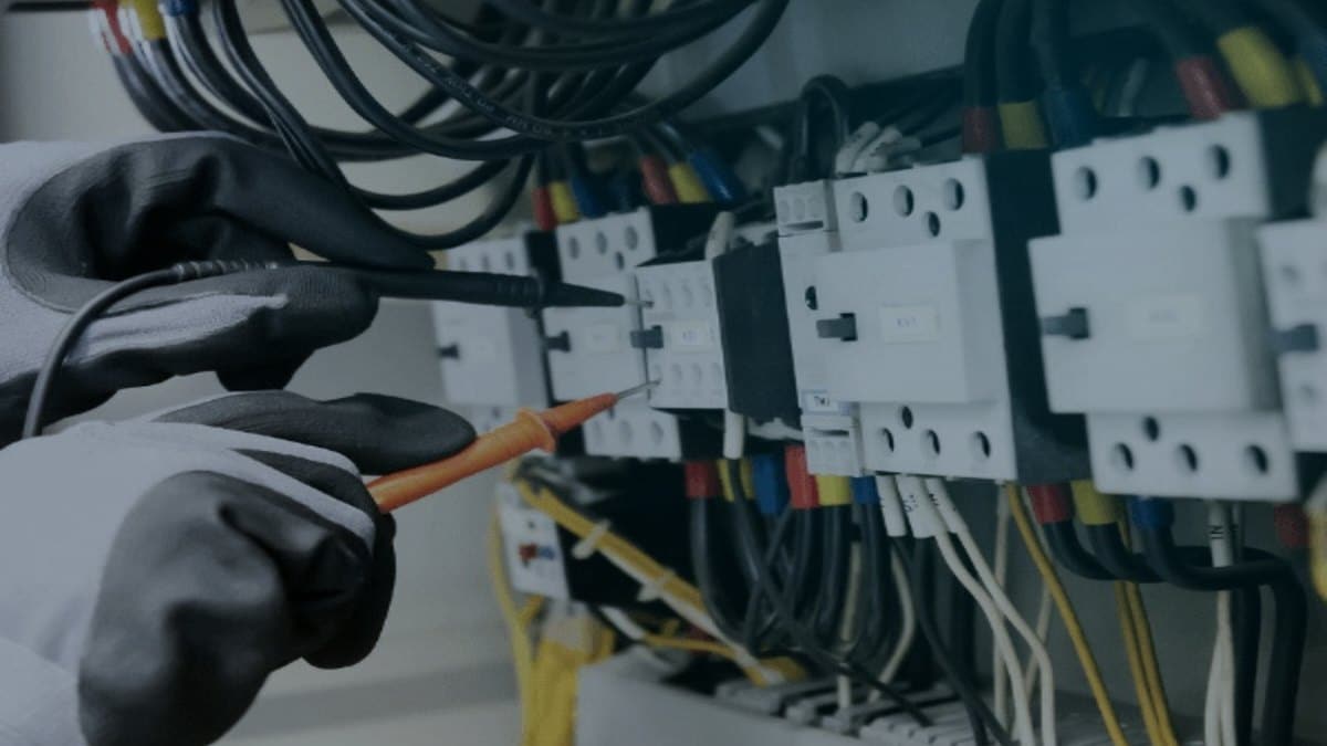 Cablaggio di quadro elettrico industriale — divisione Impianti Arisi